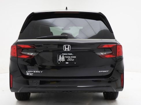 Used 2025 Honda Odyssey Sport-L image 7