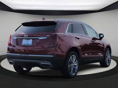 Used 2024 Cadillac XT5 Premium Luxury w/ Technology Package image 8