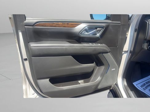 Used 2023 Chevrolet Tahoe Premier AWD/4WD image 11