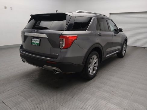 Used 2023 Ford Explorer Limited image 9