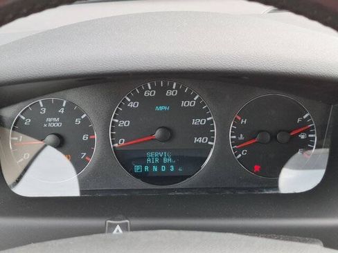 Used 2009 Chevrolet Impala LT w/ Luxury Edition Package FWD image 18