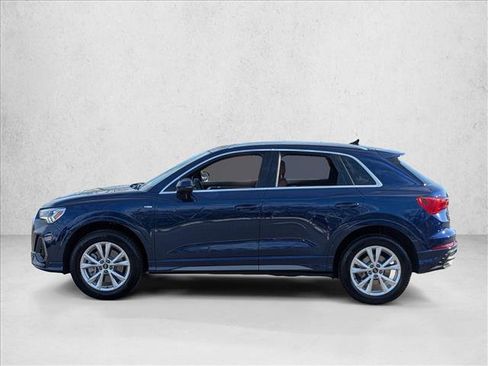 Certified 2025 Audi Q3 2.0T Premium image 9