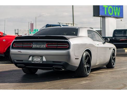 Used 2016 Dodge Challenger R/T Plus image 4