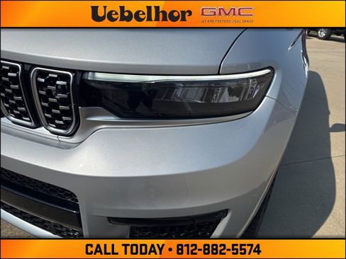 Used 2021 Jeep Grand Cherokee L Summit image 16