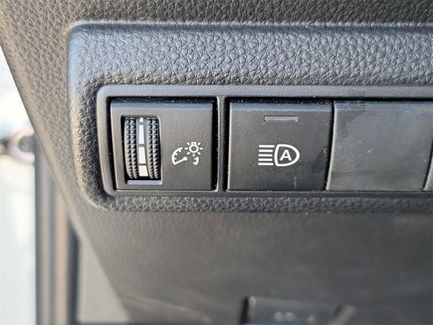 Used 2023 Toyota Corolla LE image 29