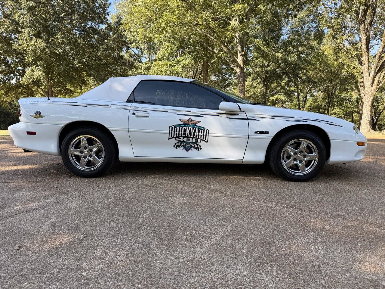Used 1999 Chevrolet Camaro Z28 RWD image 5