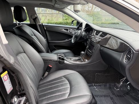 Used 2011 Mercedes-Benz CLS 550 image 14