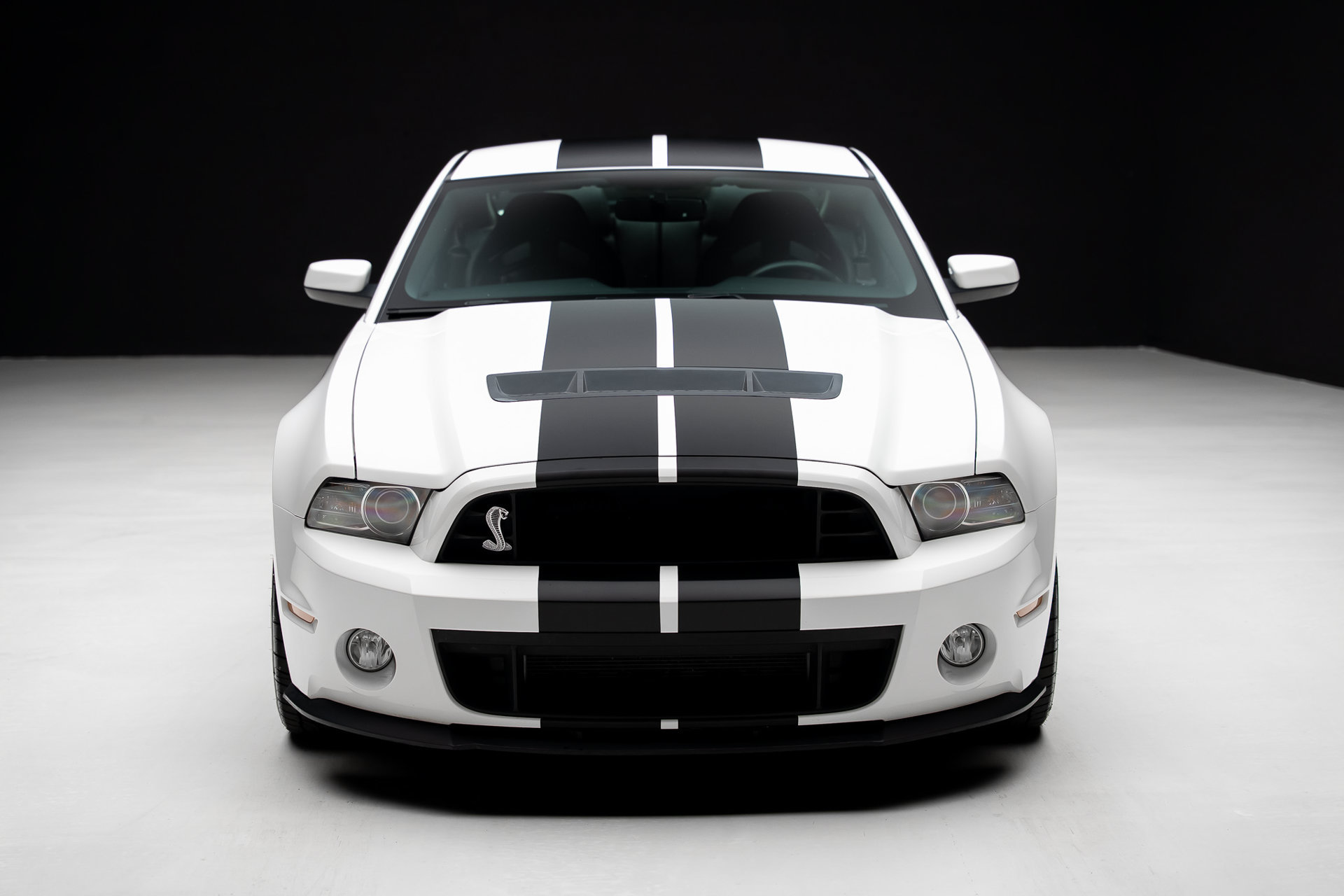 Used 2013 Ford Mustang Shelby GT500 RWD image 7