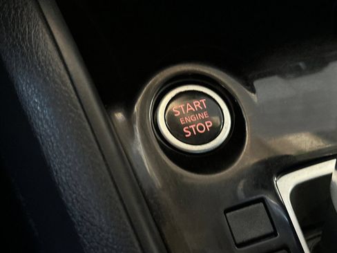 Used 2021 Nissan Kicks S FWD image 22