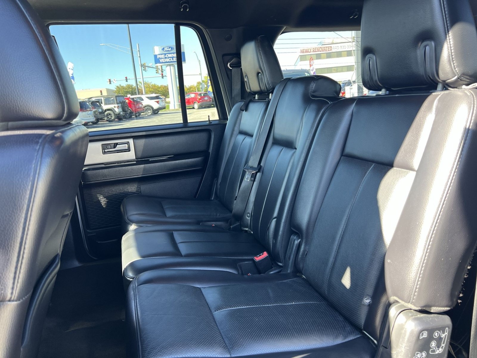 Used 2017 Ford Expedition EL Limited AWD/4WD image 24