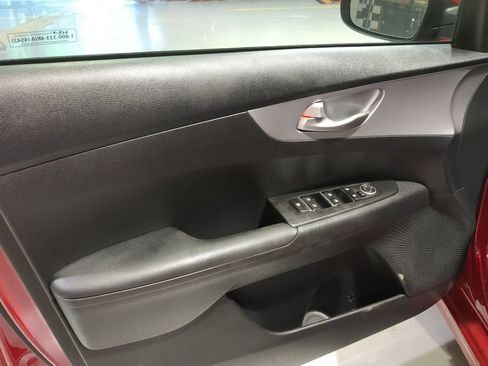 Used 2023 Kia Forte LXS w/ LXS Technology Package FWD image 13