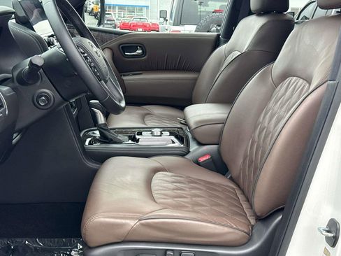 Used 2024 Nissan Armada Platinum w/ Captain's Chairs Package RWD image 13