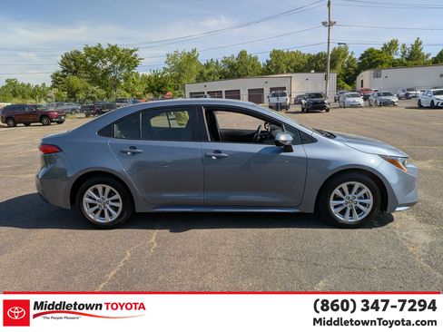 Certified 2023 Toyota Corolla LE w/ LE Convenience Package FWD image 2