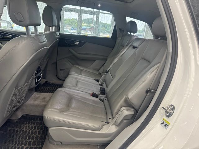 Used 2017 Audi Q7 3.0T Prestige AWD/4WD image 15