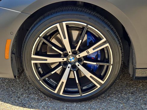 Used 2024 BMW 540i xDrive w/ Executive Package AWD/4WD image 11