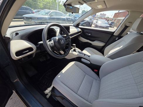Used 2023 Honda HR-V LX image 10