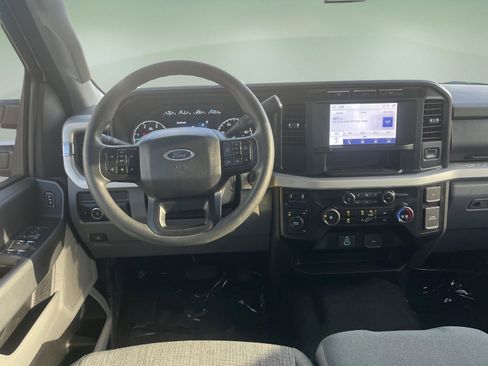 Certified 2024 Ford F250 XLT image 29