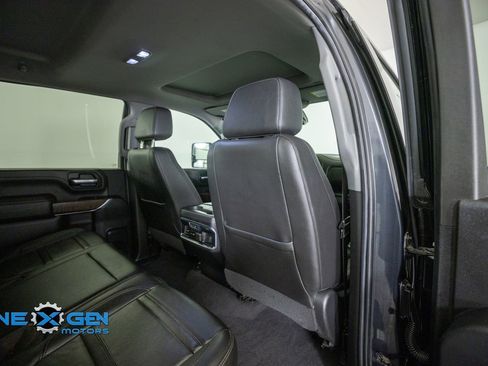 Used 2020 GMC Sierra 2500 Denali w/ Denali Ultimate Package AWD/4WD image 35
