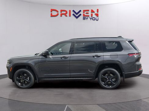 New 2026 Jeep Grand Cherokee L Limited image 2