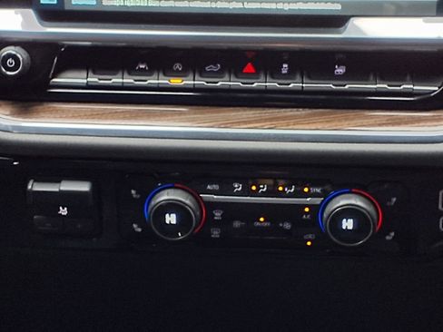 Used 2022 Chevrolet Silverado 1500 LT w/ Texas Edition Plus image 35