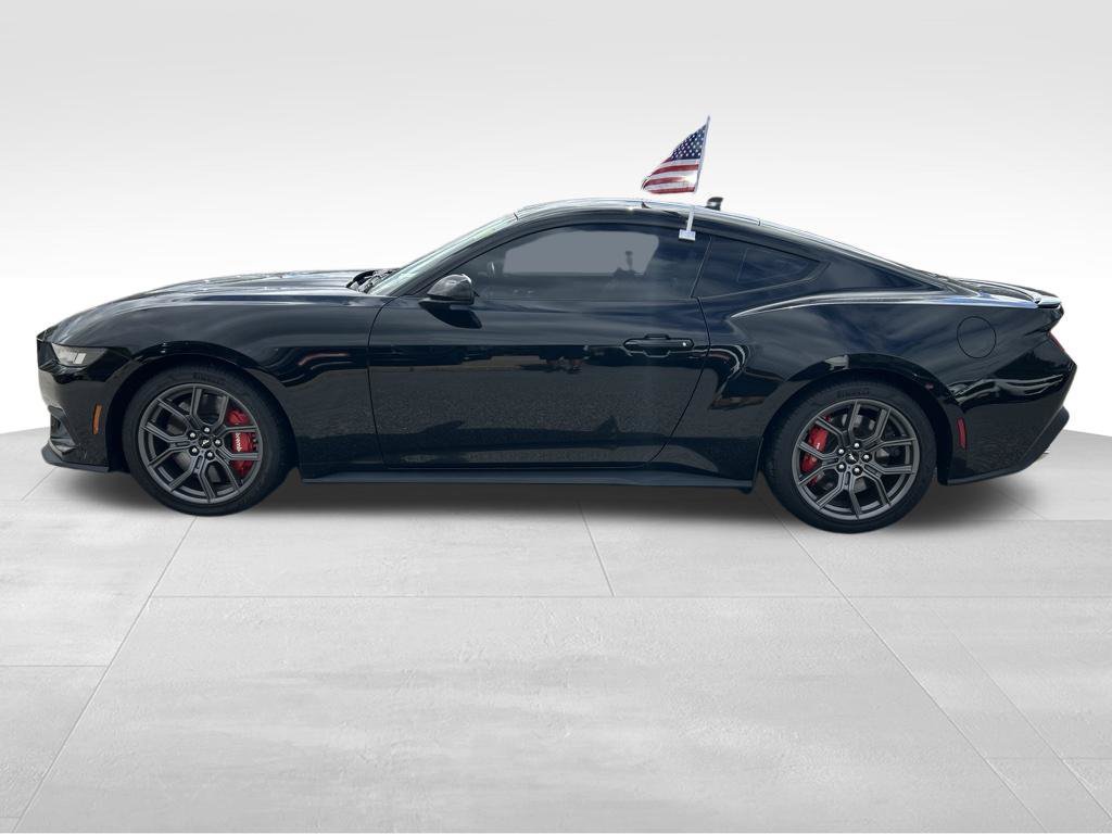 Used 2024 Ford Mustang Coupe w/ 2.3L High Performance Package RWD image 2
