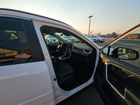 Used 2023 Toyota RAV4 LE image 24