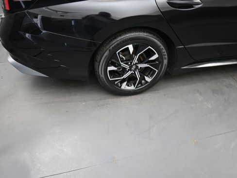 Used 2025 Hyundai Sonata SEL FWD image 11