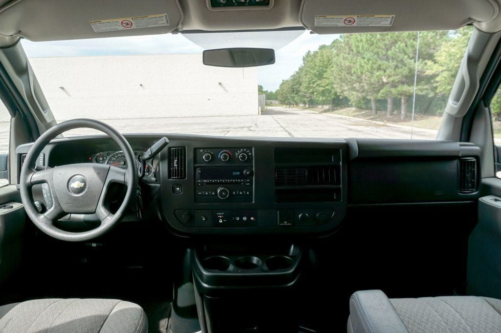 Used 2017 Chevrolet Express 3500 LT w/ LT Preferred Equipment Group RWD image 9