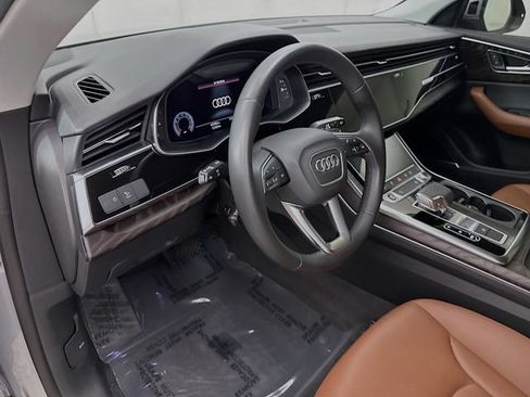 Used 2022 Audi Q8 Premium Plus w/ Premium Plus Package AWD/4WD image 9