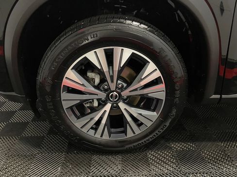 Used 2021 Nissan Rogue SV AWD/4WD image 9