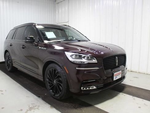 Used 2023 Lincoln Aviator Reserve w/ Equipment Group 201A AWD/4WD image 1