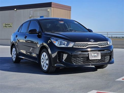 Used 2020 Kia Rio S image 3