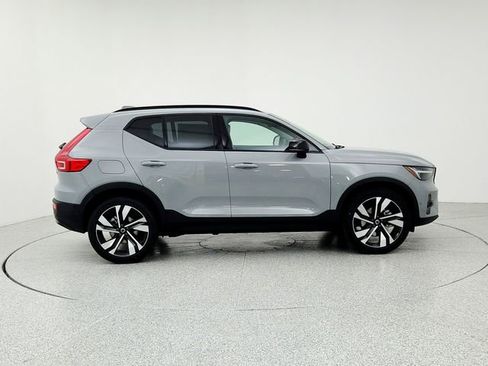 New 2026 Volvo XC40 B5 Ultra w/ Climate Package image 4