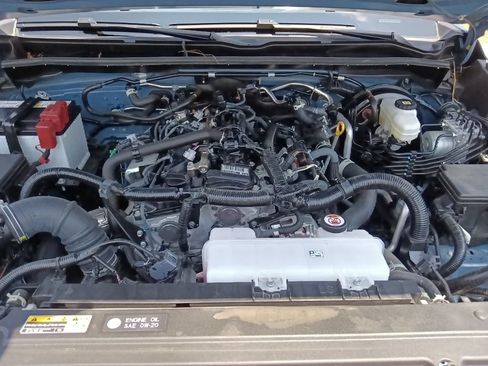 Used 2025 Toyota 4Runner SR5 AWD/4WD image 33