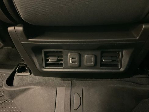 Used 2019 Chevrolet Silverado 1500 LT Trail Boss w/ Convenience Package AWD/4WD image 37