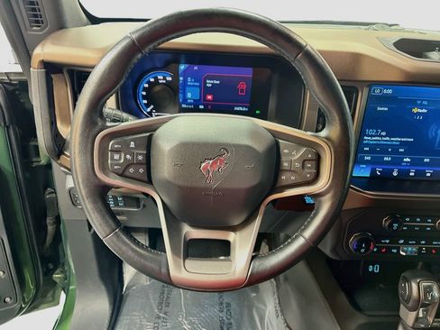 Used 2022 Ford Bronco Outer Banks w/ Sasquatch Package AWD/4WD image 11