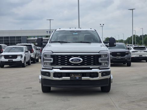 New 2026 Ford F350 XLT w/ XLT Premium Package AWD/4WD image 6