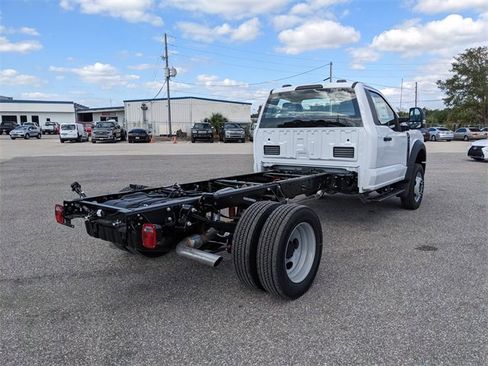 New 2026 Ford F550 4x4 Regular Cab Super Duty image 4