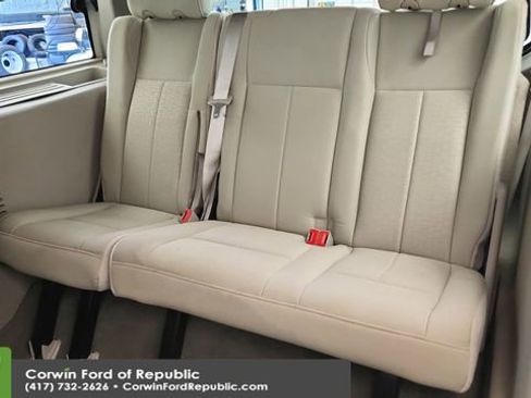 Used 2014 Ford Expedition XLT AWD/4WD image 18