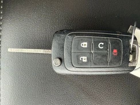 Certified 2017 Chevrolet Equinox LT w/ Convenience Package image 33