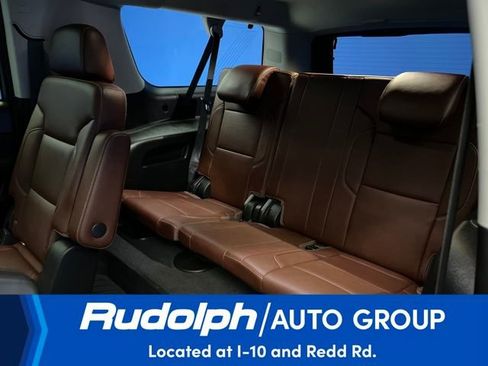 Used 2019 Chevrolet Suburban Premier w/ Premier Plus Edition image 39