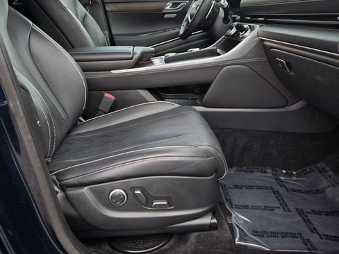 Used 2023 Genesis GV80 2.5T w/ Prestige Package image 13