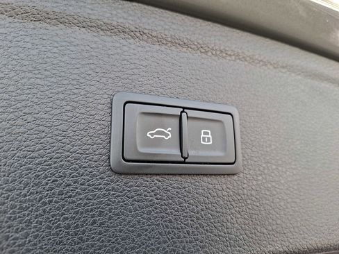 Used 2023 Audi Q5 2.0T Premium w/ Convenience Package image 25