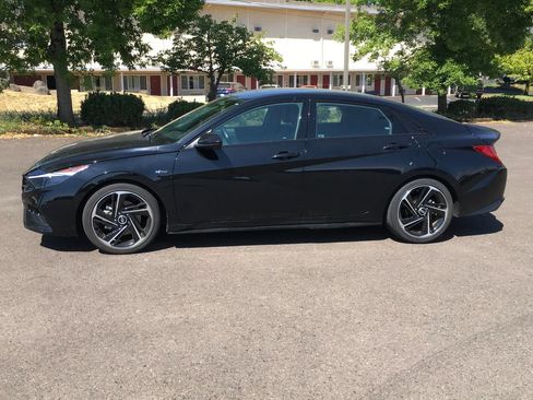 Used 2023 Hyundai Elantra N Line FWD image 3