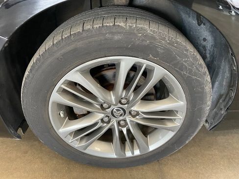 Used 2016 Toyota Camry SE FWD image 22