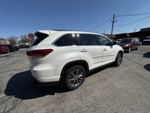 Used 2019 Toyota Highlander XLE w/ Protection Package #3 image 5