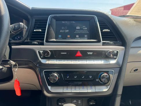 Used 2019 Hyundai Sonata SE FWD image 29