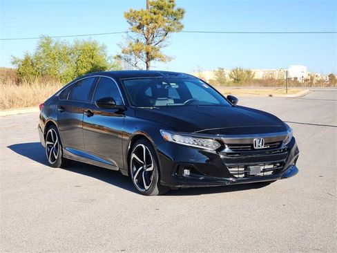 Used 2022 Honda Accord Sport image 3