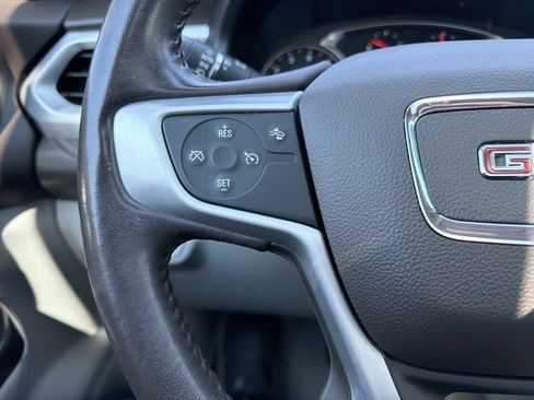 Used 2021 GMC Acadia SLT w/ Trailering Package FWD image 19