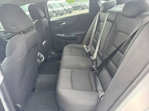 Used 2025 Chevrolet Malibu LT FWD image 19